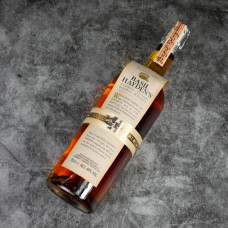 Basil Haydens Kentucky Straight Bourbon Whiskey - 70cl 40%